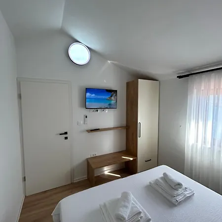 Villa Kamia With Private Heated Pool And Electric Vehicle Adapter Zubovici Exterior photo
