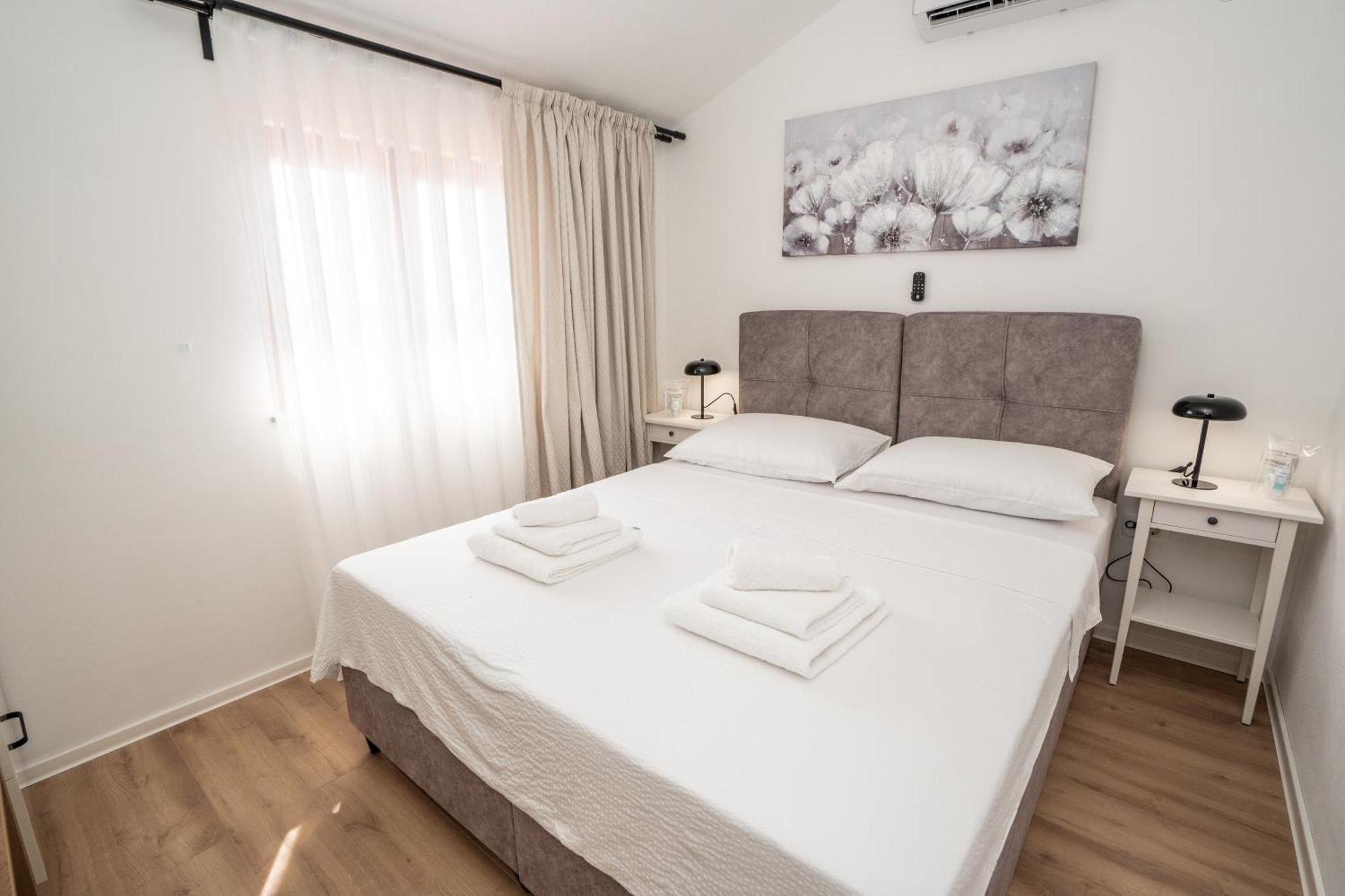 Villa Kamia With Private Heated Pool And Electric Vehicle Adapter Zubovici