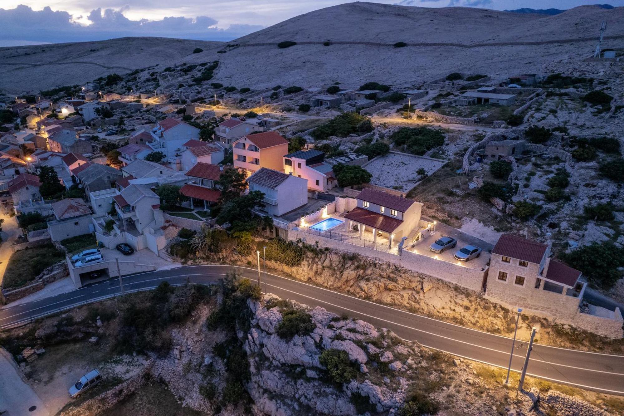 Villa Kamia With Private Heated Pool And Electric Vehicle Adapter Zubovici